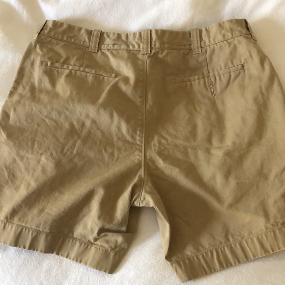 J Crew Reade Chino Shorts 7 inch inseam - Picture 2 of 3